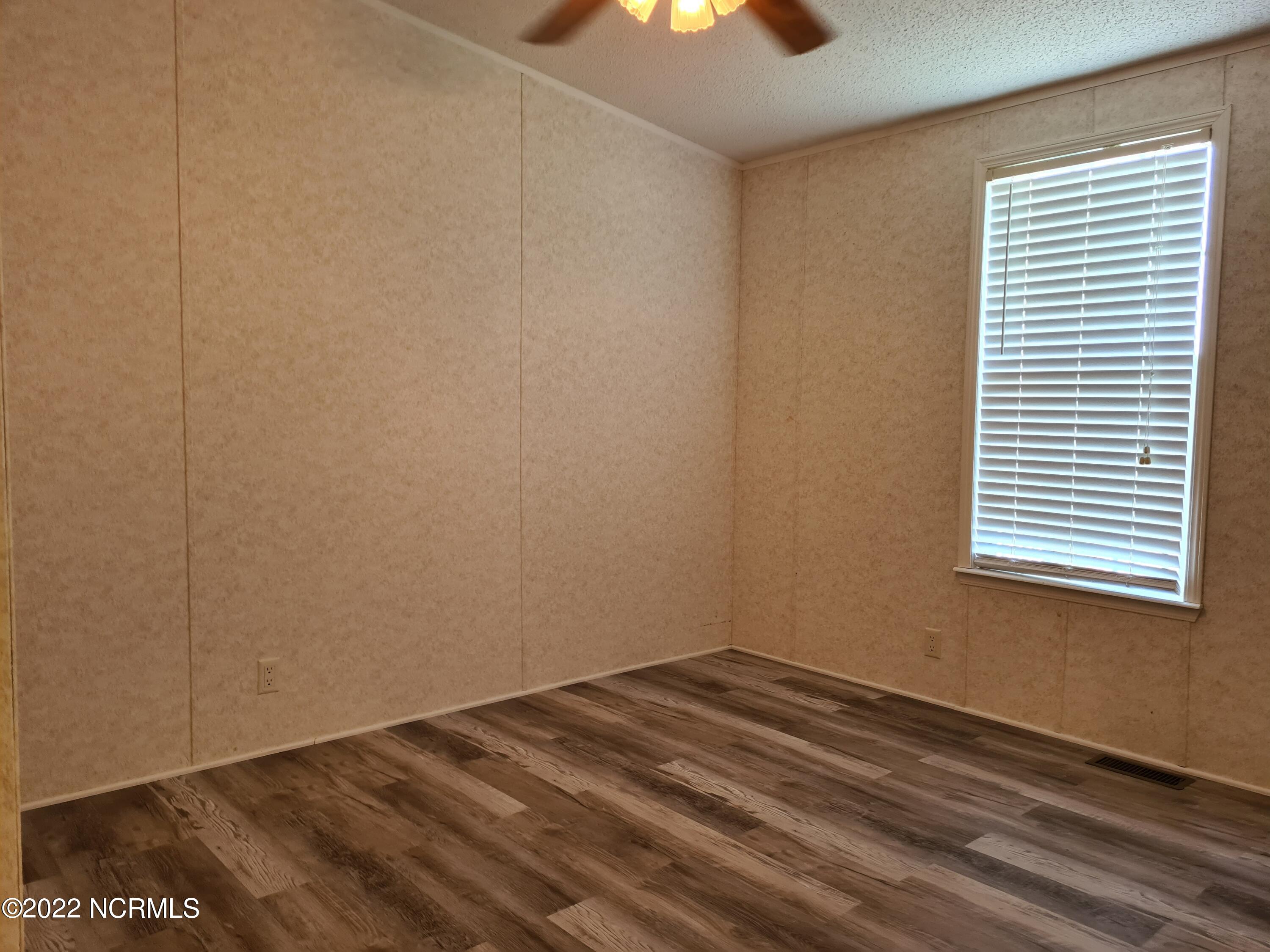 852 Pole Pocosin Road Pollocksville, NC 28573 - Photo 8 of 21 Bedroom 2