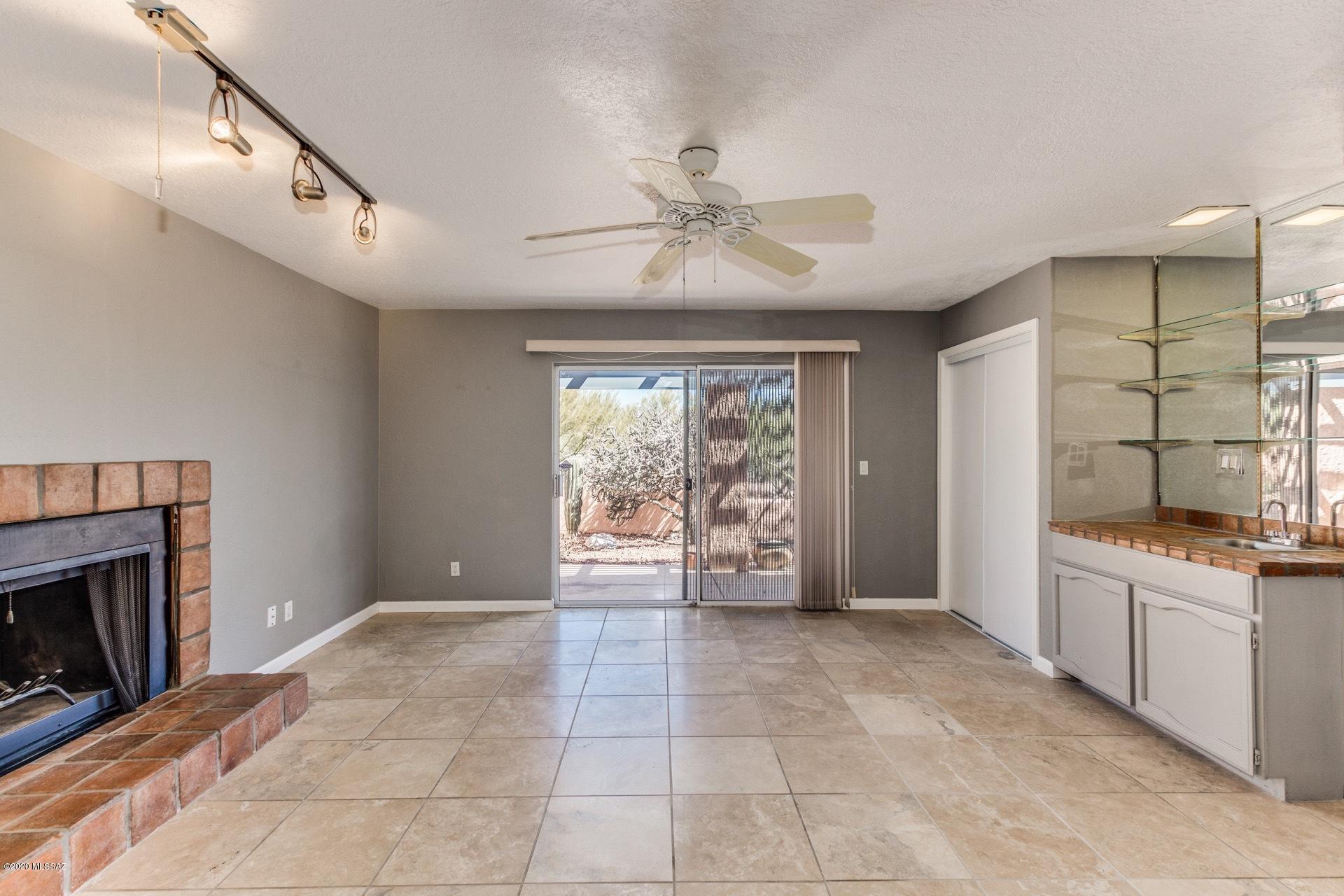 5674 North Pontatoc Road Tucson, AZ 85718 - Photo 24 of 45 Gallery Image 24