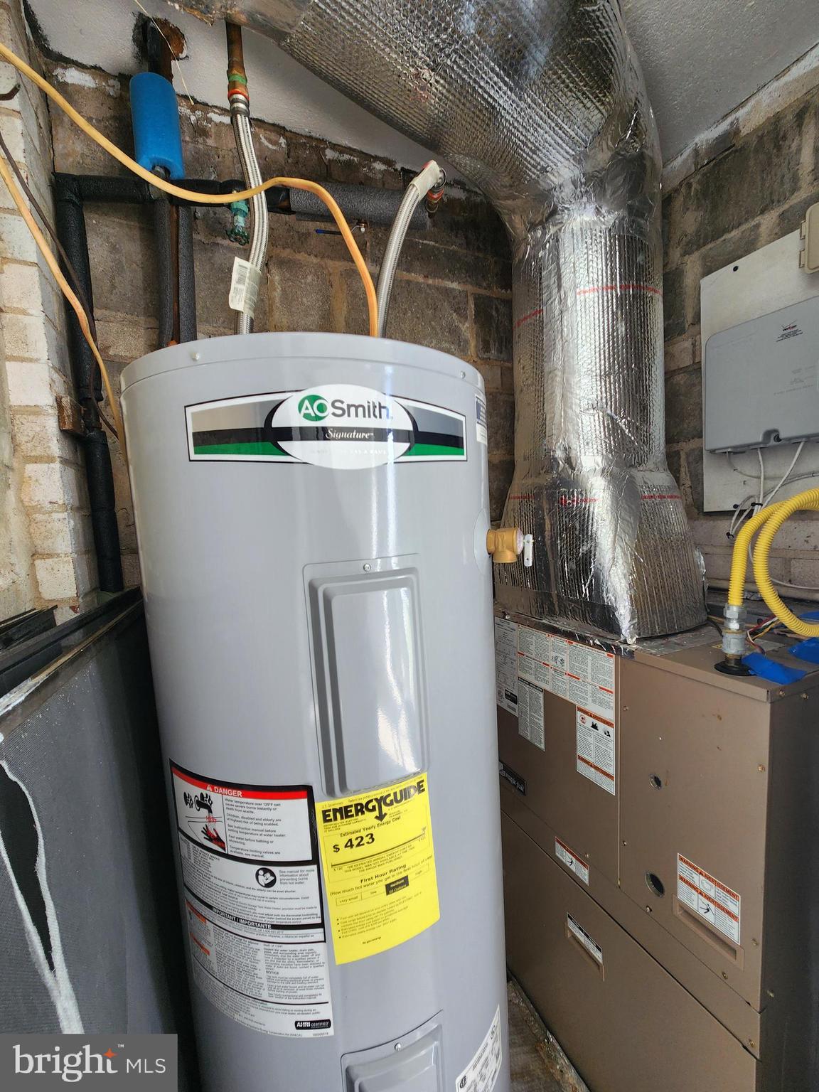 64 Welsh Tract Road, Unit C205 Newark, DE 19713 - Photo 23 of 32 New water heater