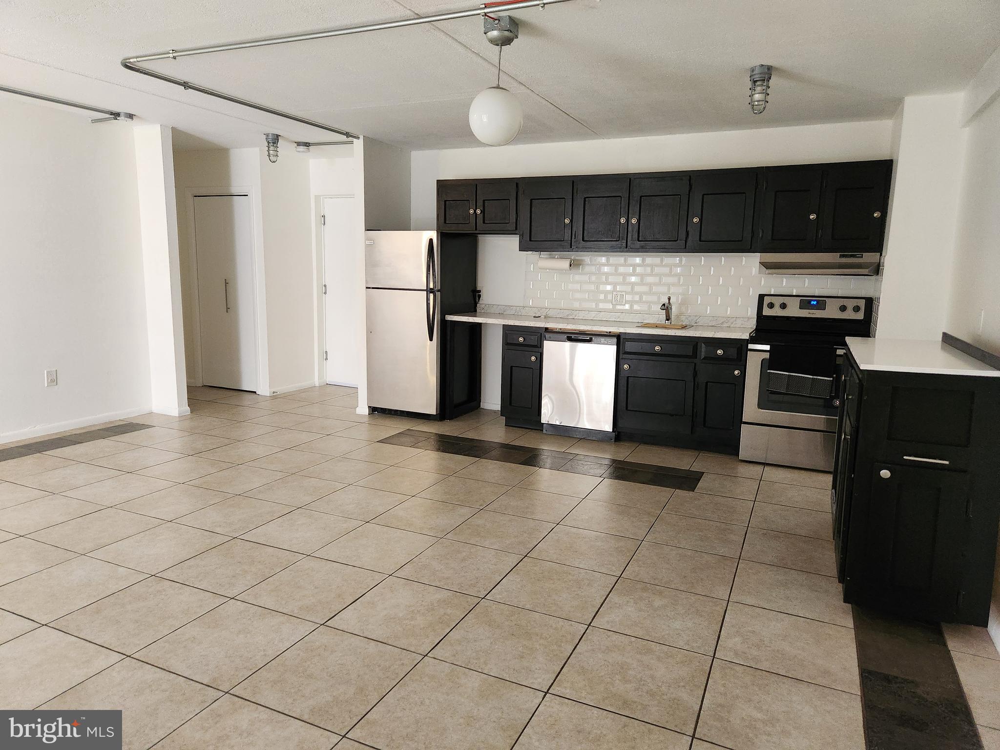 64 Welsh Tract Road, Unit C205 Newark, DE 19713 - Photo 25 of 32 Kitchen