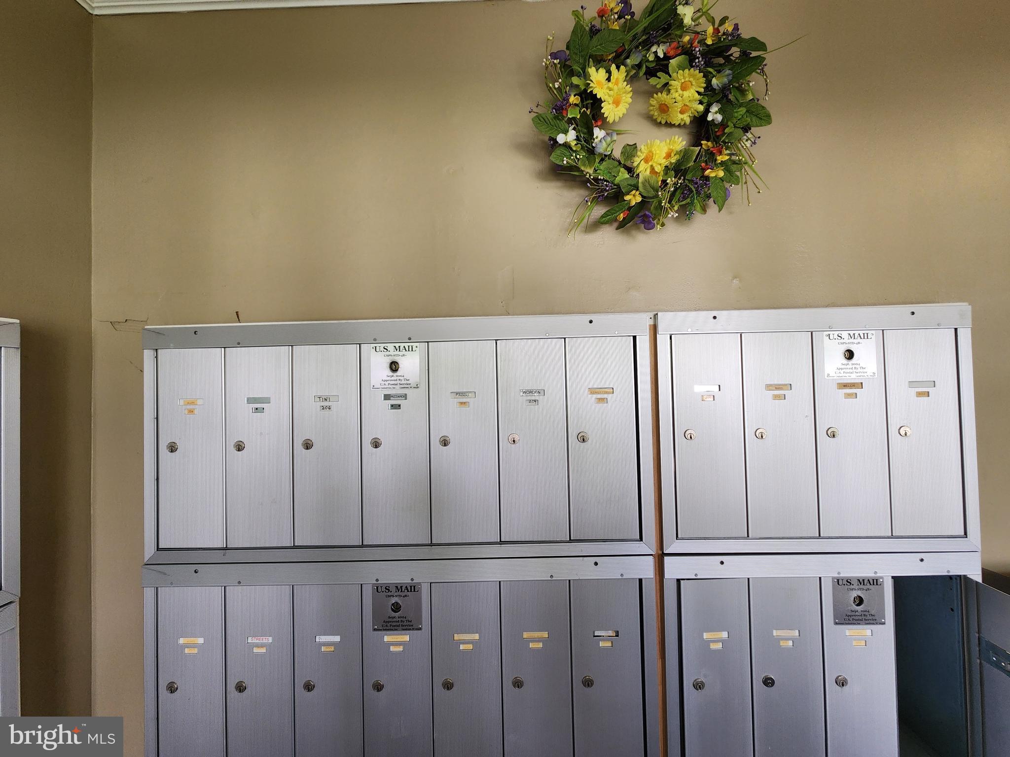 64 Welsh Tract Road, Unit C205 Newark, DE 19713 - Photo 5 of 32 Mail boxes at main entrance