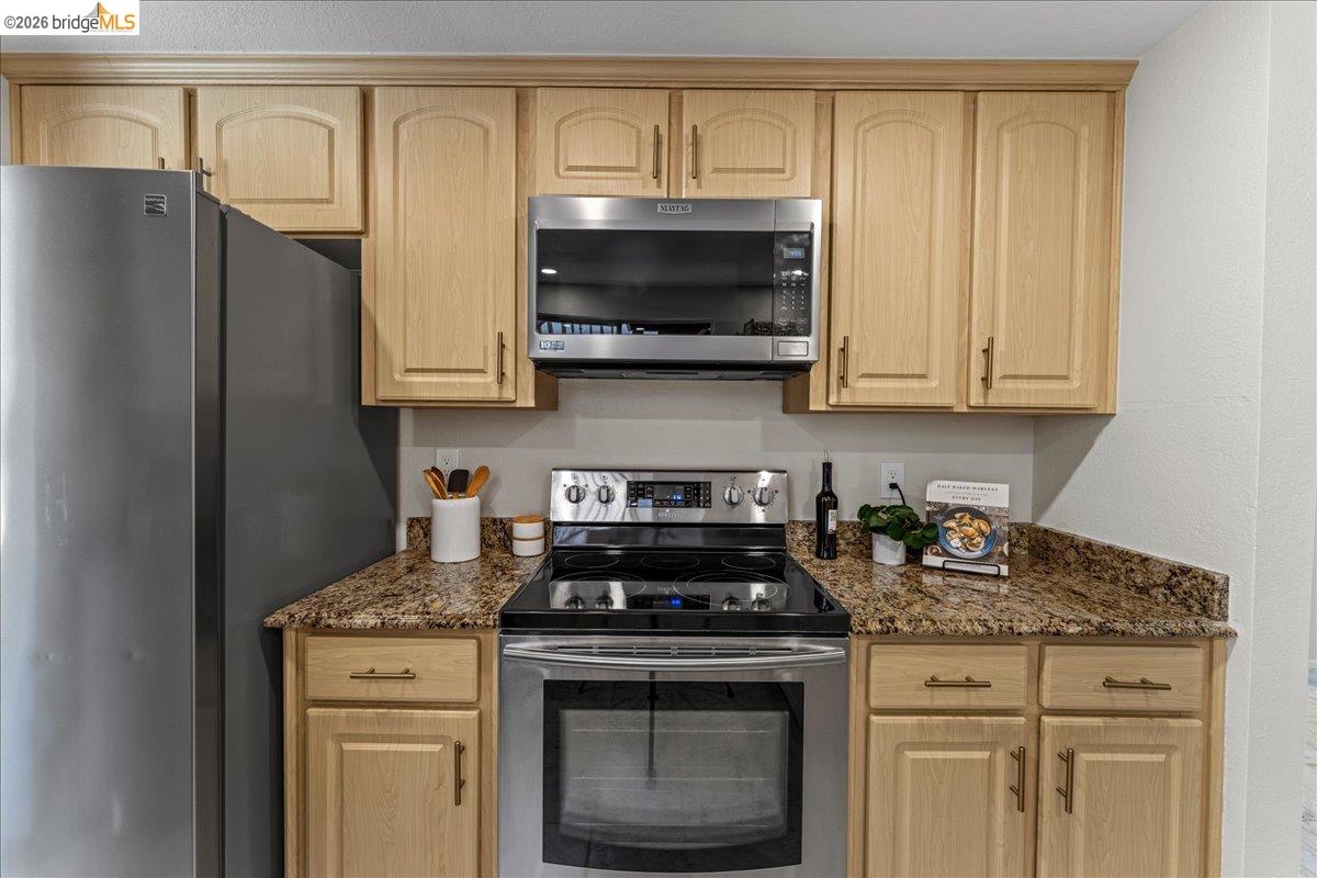858 Coral Ridge Circle Rodeo, CA 94572 - Photo 19 of 52 Gallery Image 19