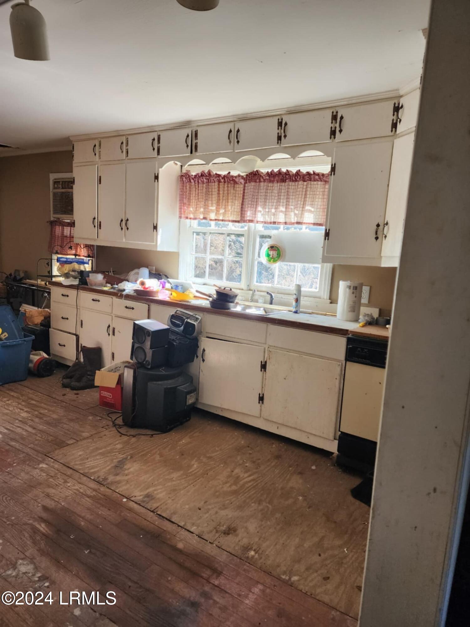 16882 Pocotaligo Road Varnville, SC 29944 - Photo 17 of 26 feeacfc1-6980-48ff-9167-db0c91d9af07
