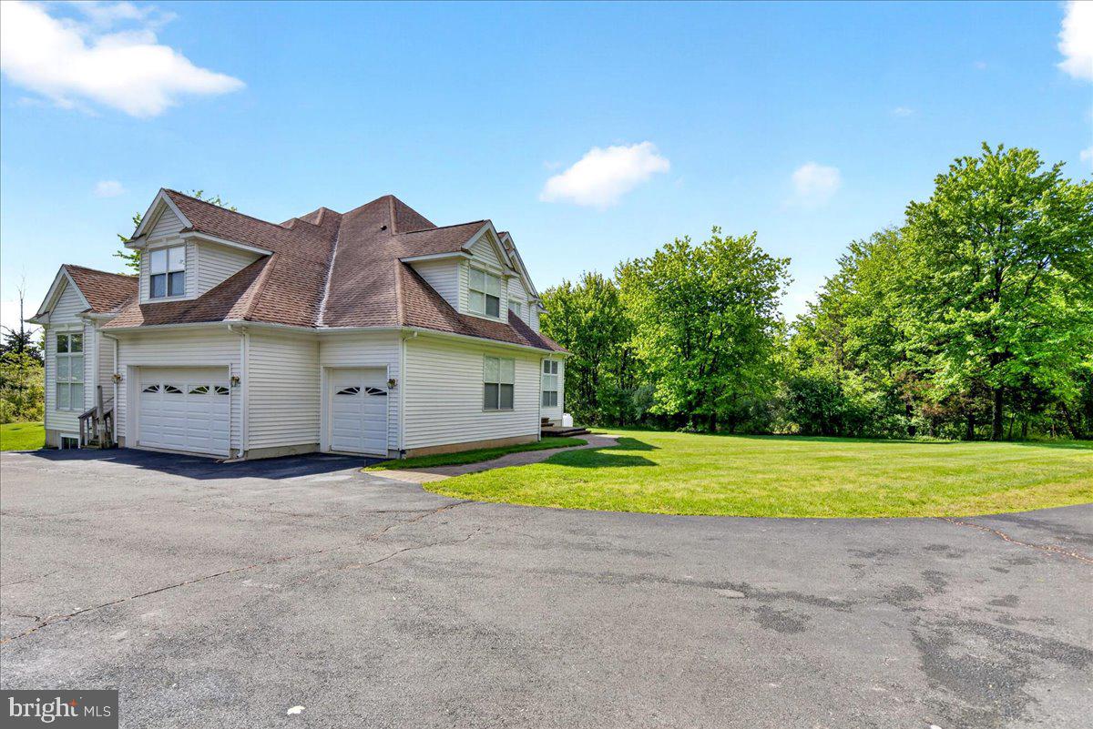 16 Wilson Road Lambertville, NJ 08530 - Photo 2 of 58 Gallery Image 2