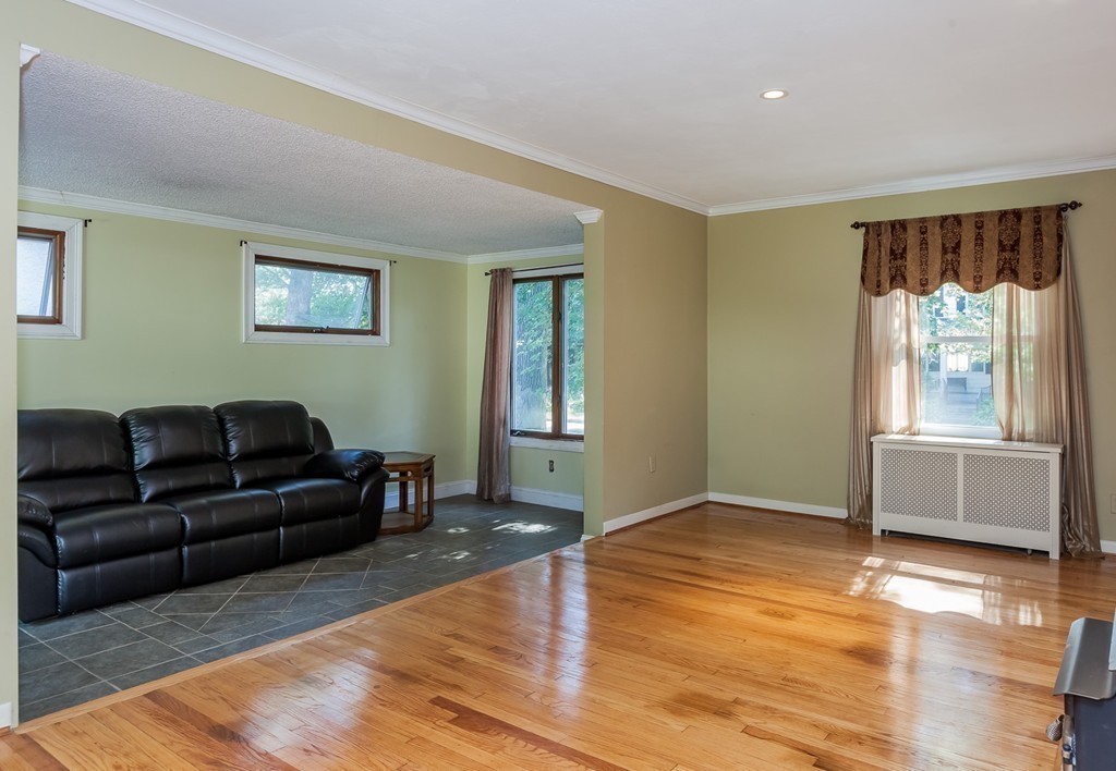 21 Rockland Street Springfield, MA 01118 - Photo 11 of 24 Gallery Image 11