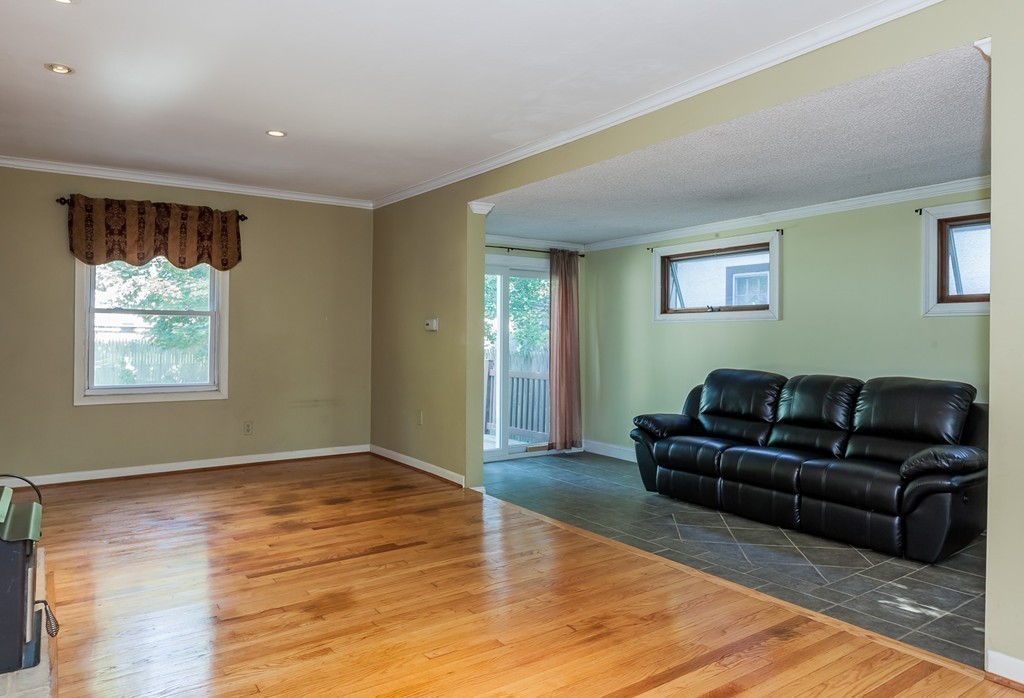 21 Rockland Street Springfield, MA 01118 - Photo 12 of 24 Gallery Image 12