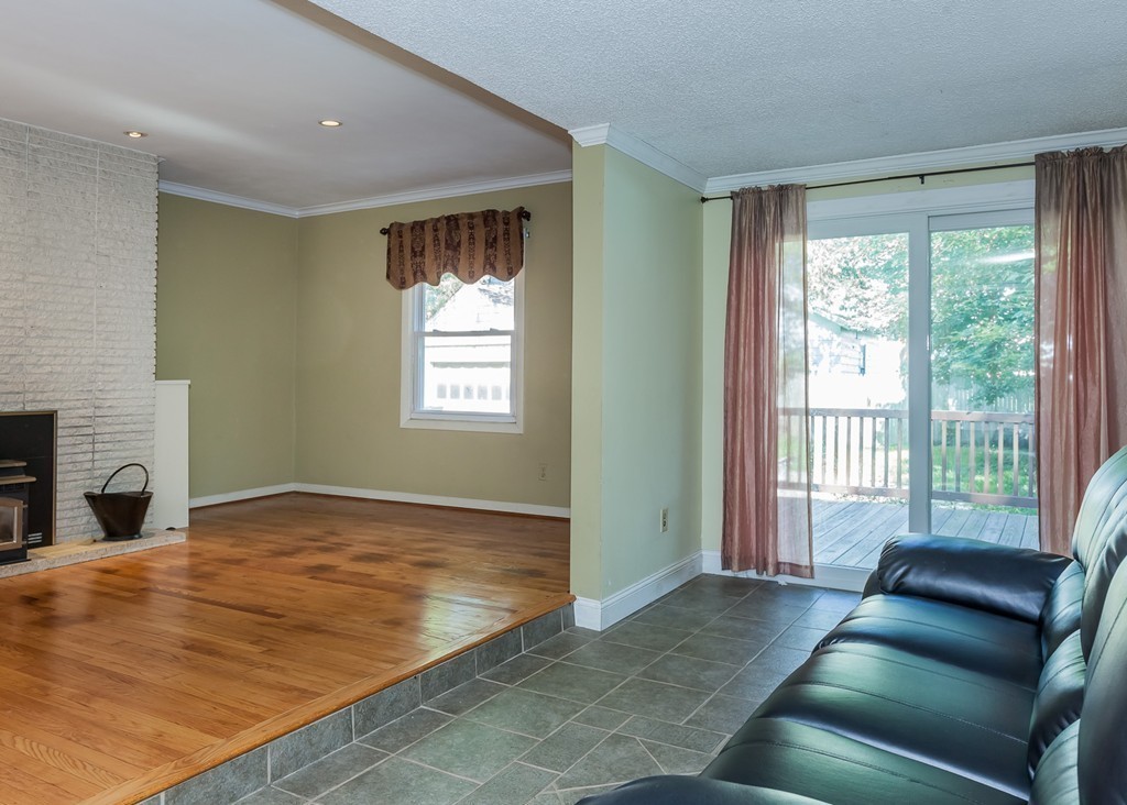 21 Rockland Street Springfield, MA 01118 - Photo 13 of 24 Gallery Image 13