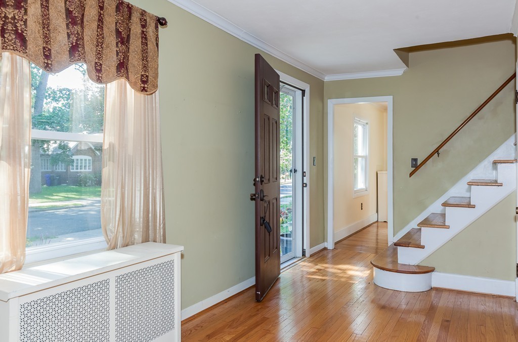 21 Rockland Street Springfield, MA 01118 - Photo 8 of 24 Gallery Image 8