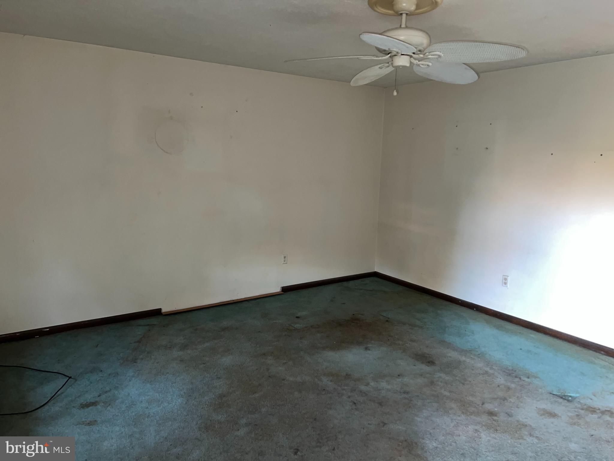 6421 Brodbeck Road Glen Rock, PA 17327 - Photo 2 of 13 Living room