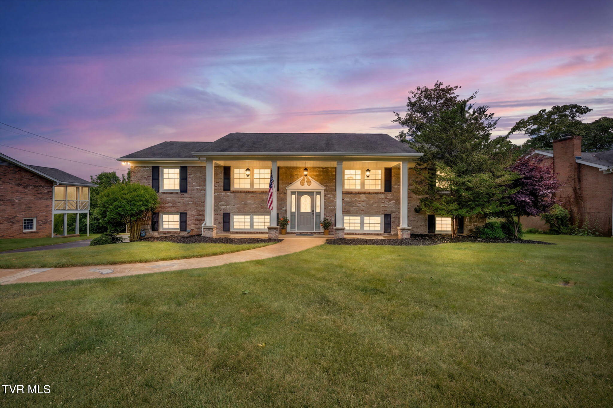 2125 Bonaire Road Kingsport, TN 37660 - Photo 4 of 49 002a