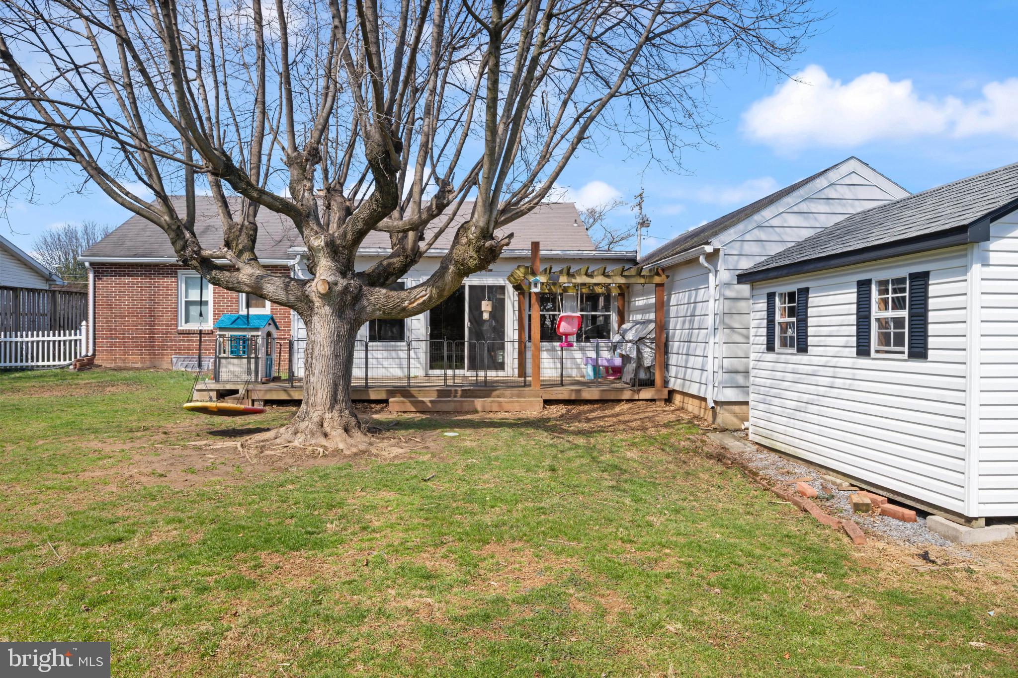 4207 Ralph Avenue Hampstead, MD 21074 - Photo 28 of 33 a view of a house with pool and sitting area
