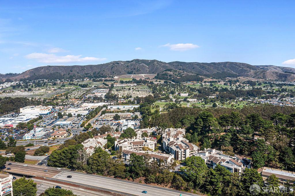 332 Philip Drive, Unit 103 Daly City, CA 94015 - Photo 36 of 37 an aerial view of residential house and green space