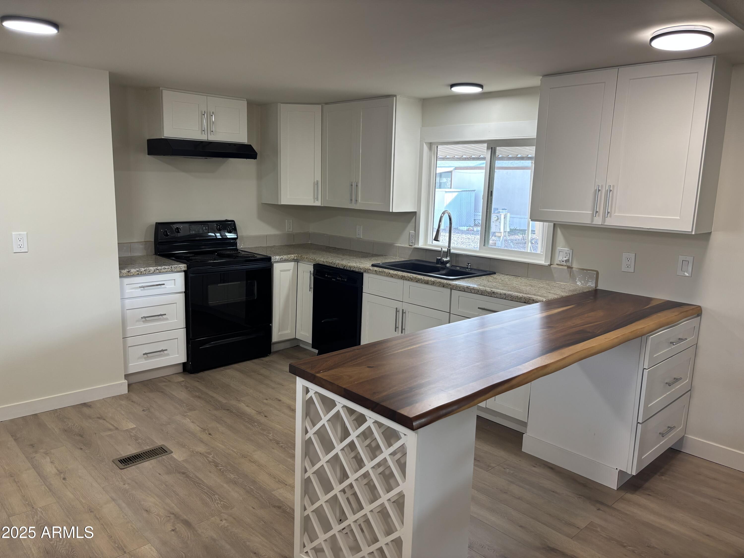 535 South Alma School Road, Unit 135 Mesa, AZ 85210 - Photo 13 of 28 IMG_3089