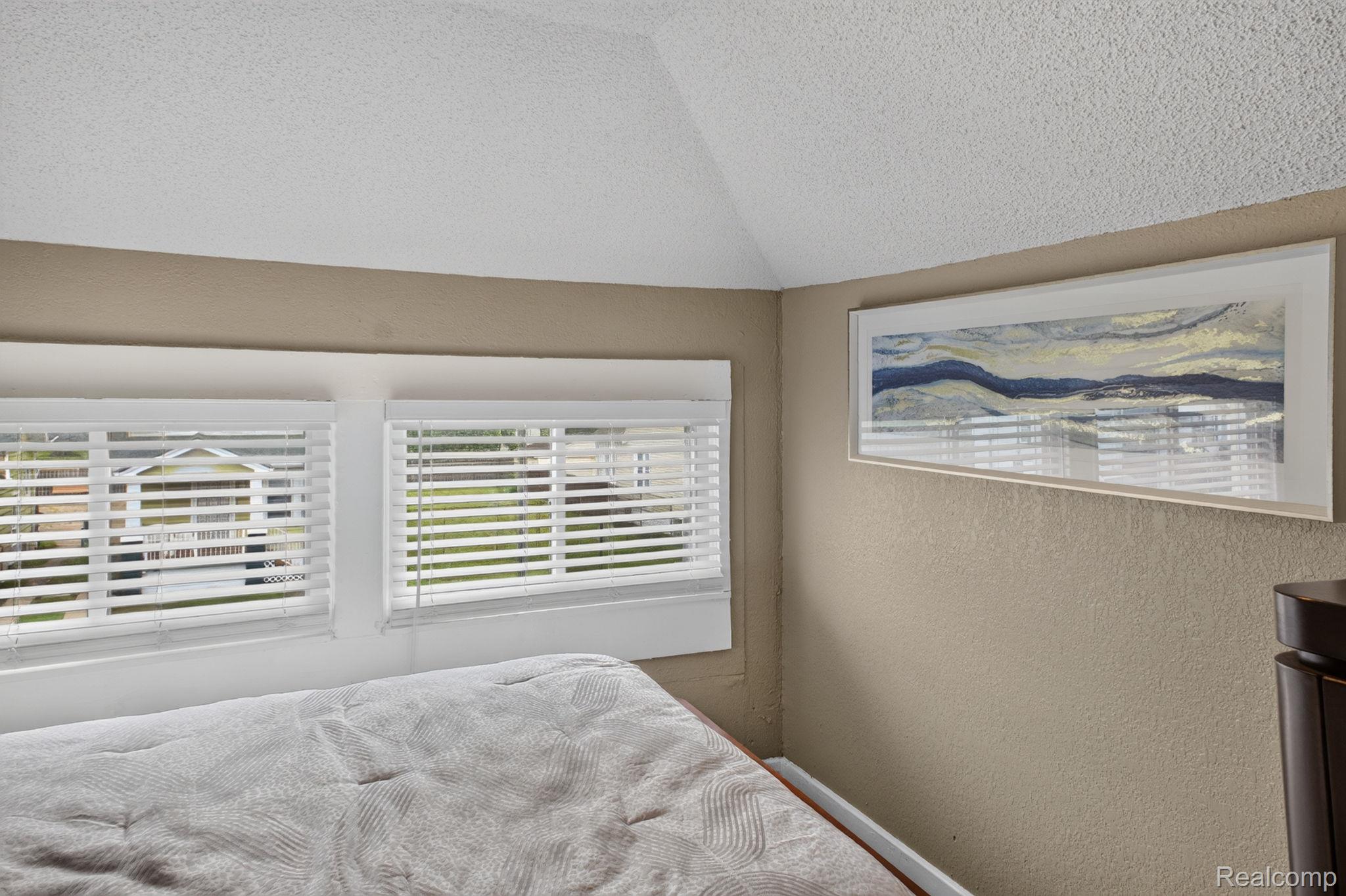 15859 Santa Rosa Drive Detroit, MI 48238 - Photo 20 of 33 20-web-or-mls-2J4A9817.jpg