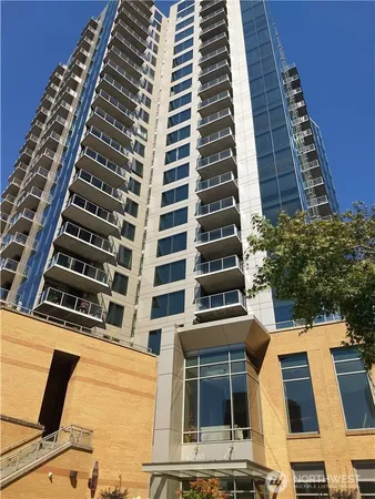 $4,900 | 10610 Northeast 9th Place, Unit 2007, Bellevue, WA 98004