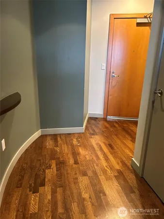 $4,900 | 10610 Northeast 9th Place, Unit 2007, Bellevue, WA 98004