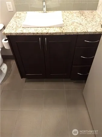 $4,900 | 10610 Northeast 9th Place, Unit 2007, Bellevue, WA 98004