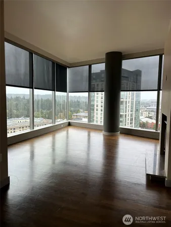 $4,900 | 10610 Northeast 9th Place, Unit 2007, Bellevue, WA 98004
