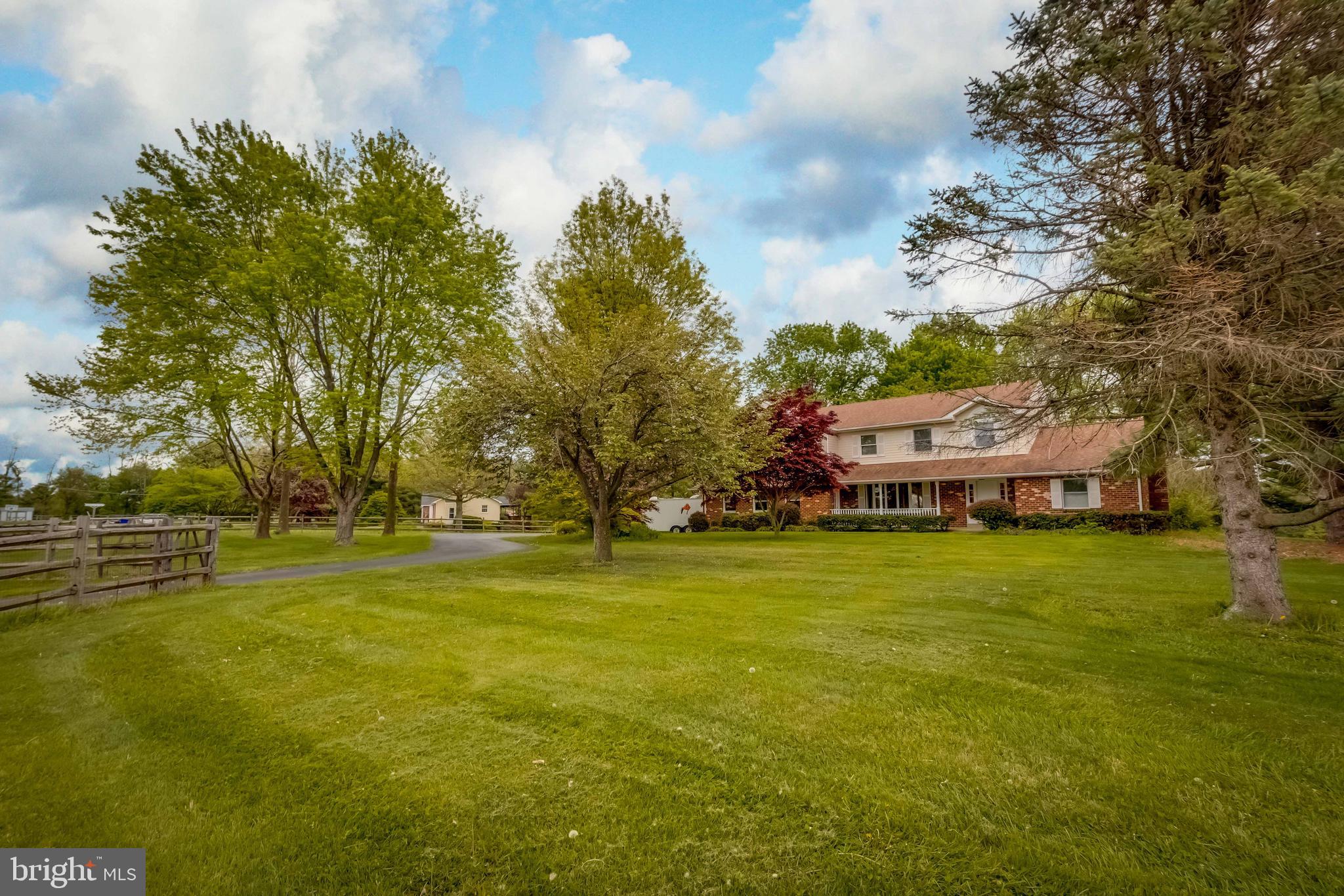 16437 Old Frederick Road Mount Airy, MD 21771 - Photo 6 of 61 Gallery Image 6