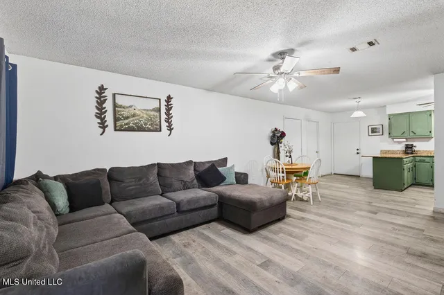 $180,000 | 43 Pine Hill Drive, Carriere, MS 39426