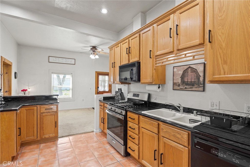 611 Hoag Street Corning, CA 96021 - Photo 8 of 26