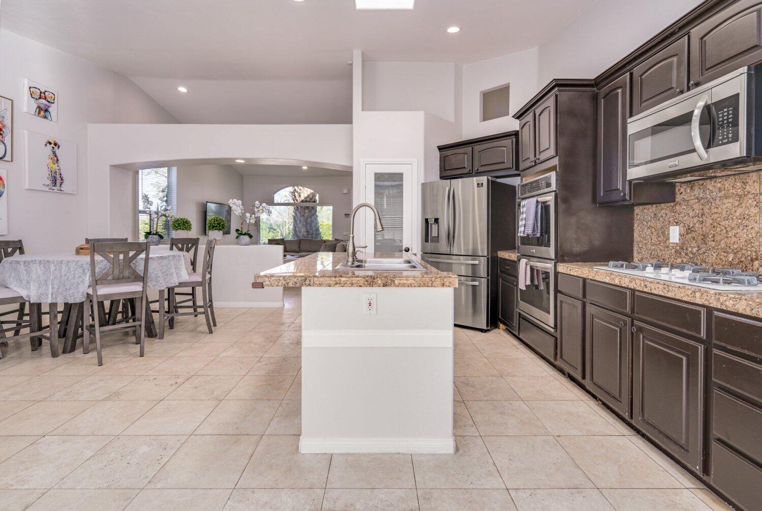 71545 Sahara Road Rancho Mirage, CA 92270 - Photo 15 of 48 15-SaharaRd-8859516d1d