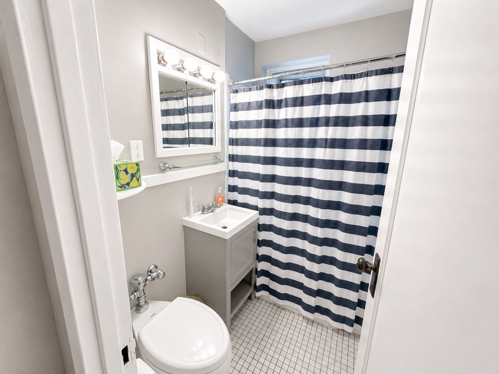 135 Farragut Road, Unit 18 Boston, MA 02127 - Photo 7 of 16