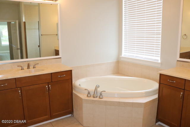 402 Ridgeway Boulevard DeLand, FL 32724 - Photo 10 of 43 1-IMG_4305