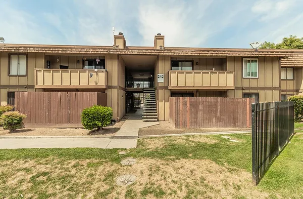 $145,000 | 1221 North Peach Avenue, Unit 226, Fresno, CA 93727
