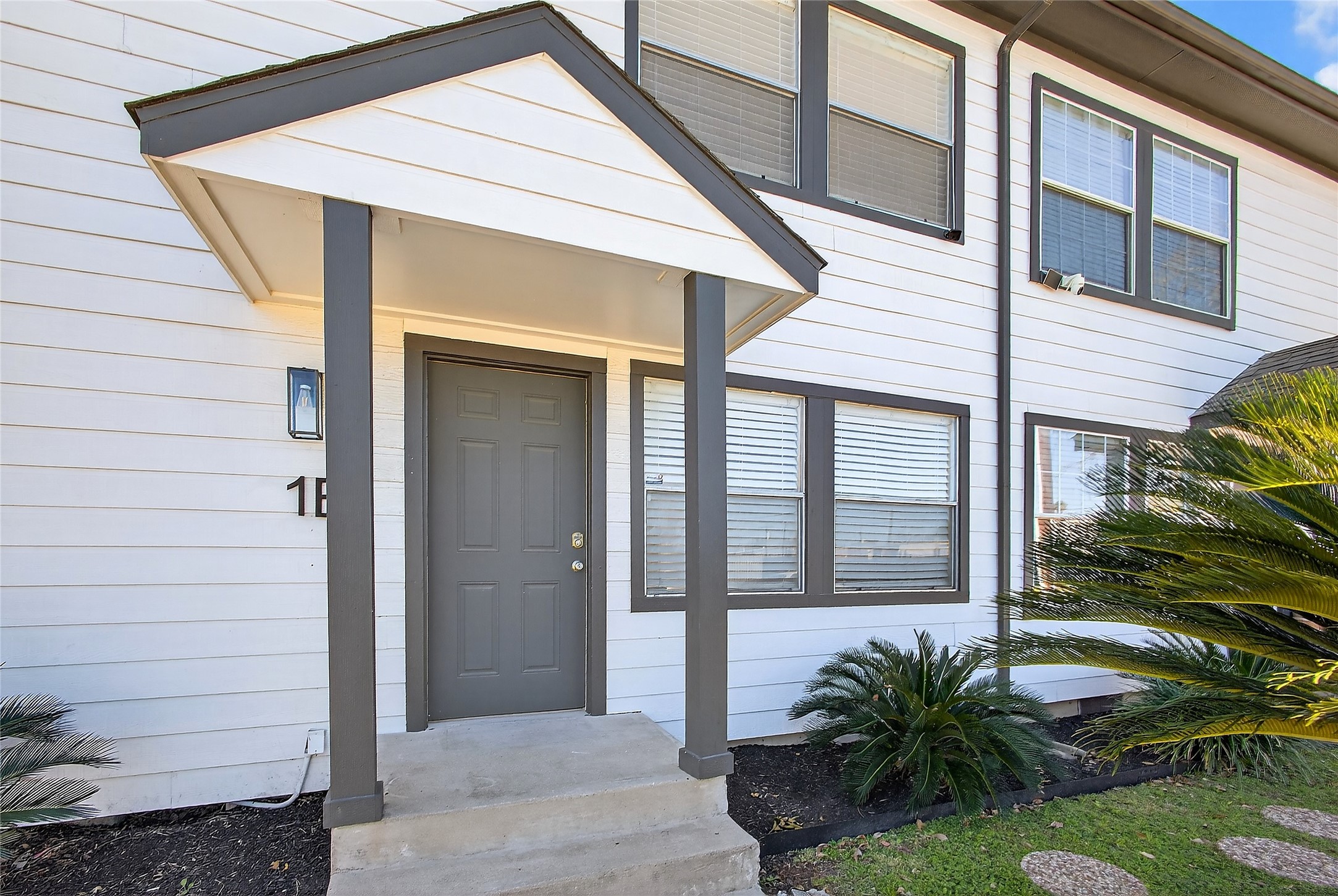 1221 Cedar Post Lane, Unit 1B Houston, TX 77055 - Photo 23 of 23 a view of a entryway front of house
