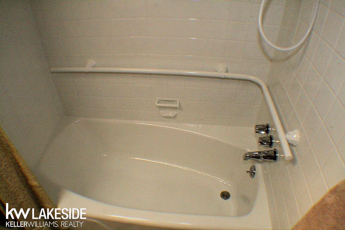 6106 Deguise Court Rochester Hills, MI 48306 - Photo 30 of 54