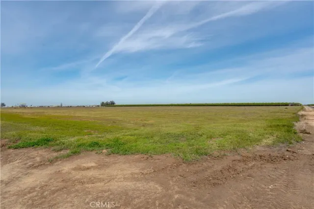 a view of an ocean view
