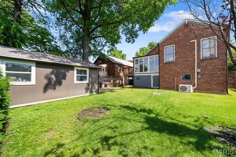 $424,900 | 8510 Antler Drive, Richmond Heights, MO 63117