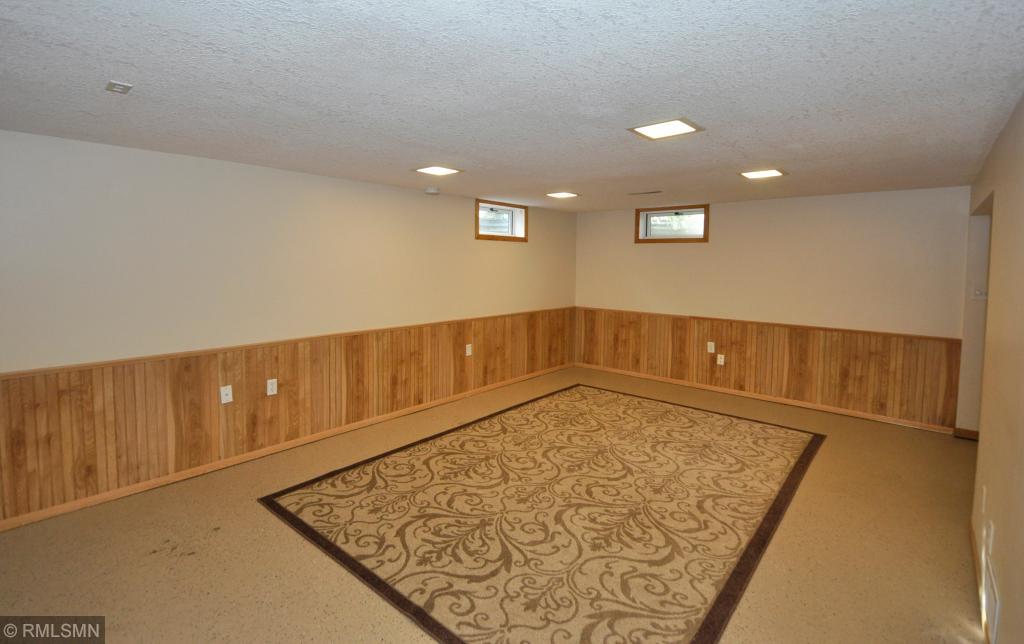 3506 7th Street Northwest Rochester, MN 55901 - Photo 12 of 18