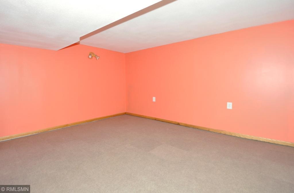 3506 7th Street Northwest Rochester, MN 55901 - Photo 14 of 18