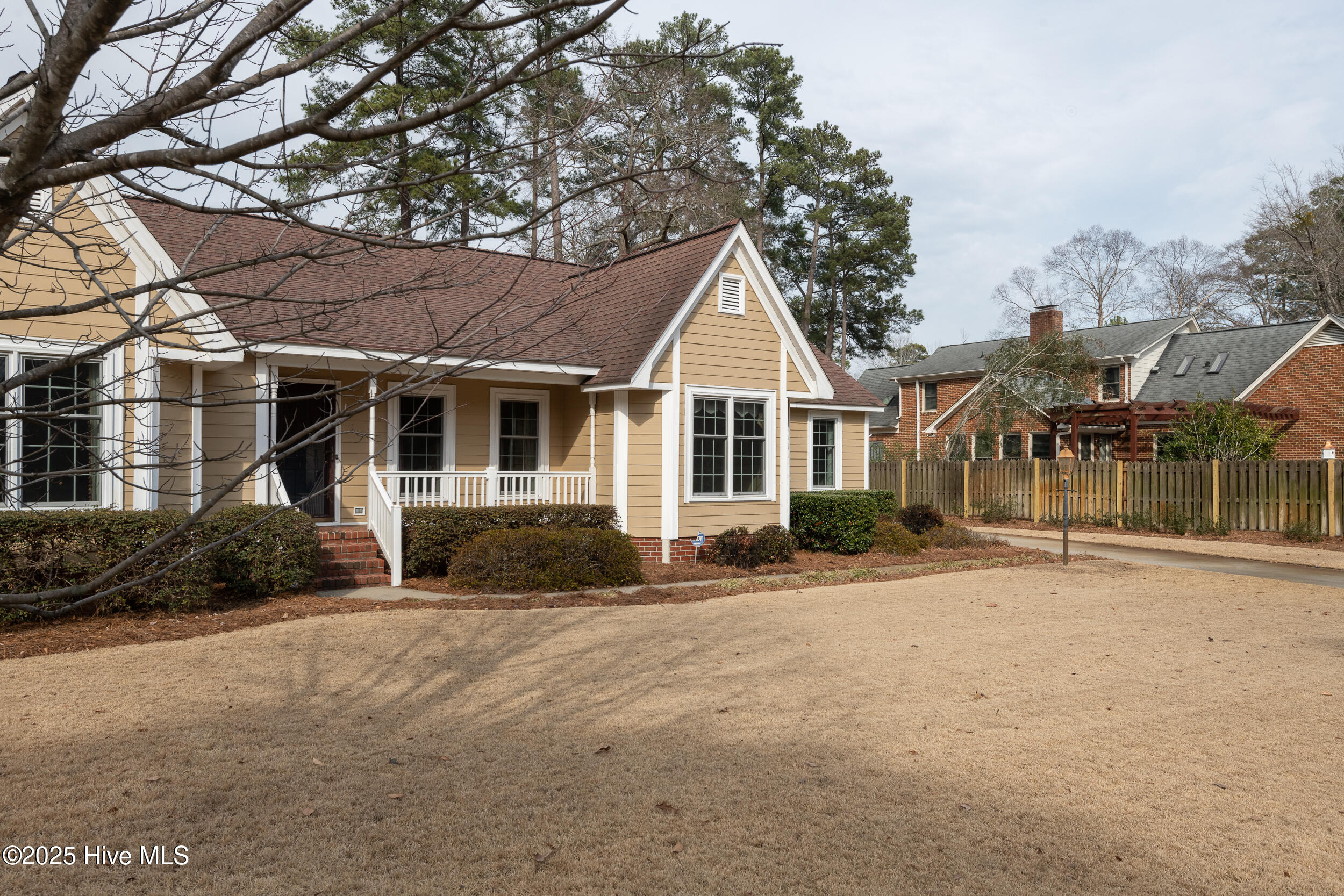 209 Pinewood Road Greenville, NC 27858 - Photo 5 of 37 209_Pinewood-6