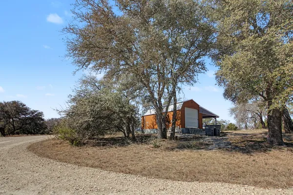 $1,299,999 | 16588 North U.S. Highway 281, Lampasas, TX 76550