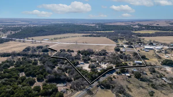 $1,299,999 | 16588 North U.S. Highway 281, Lampasas, TX 76550