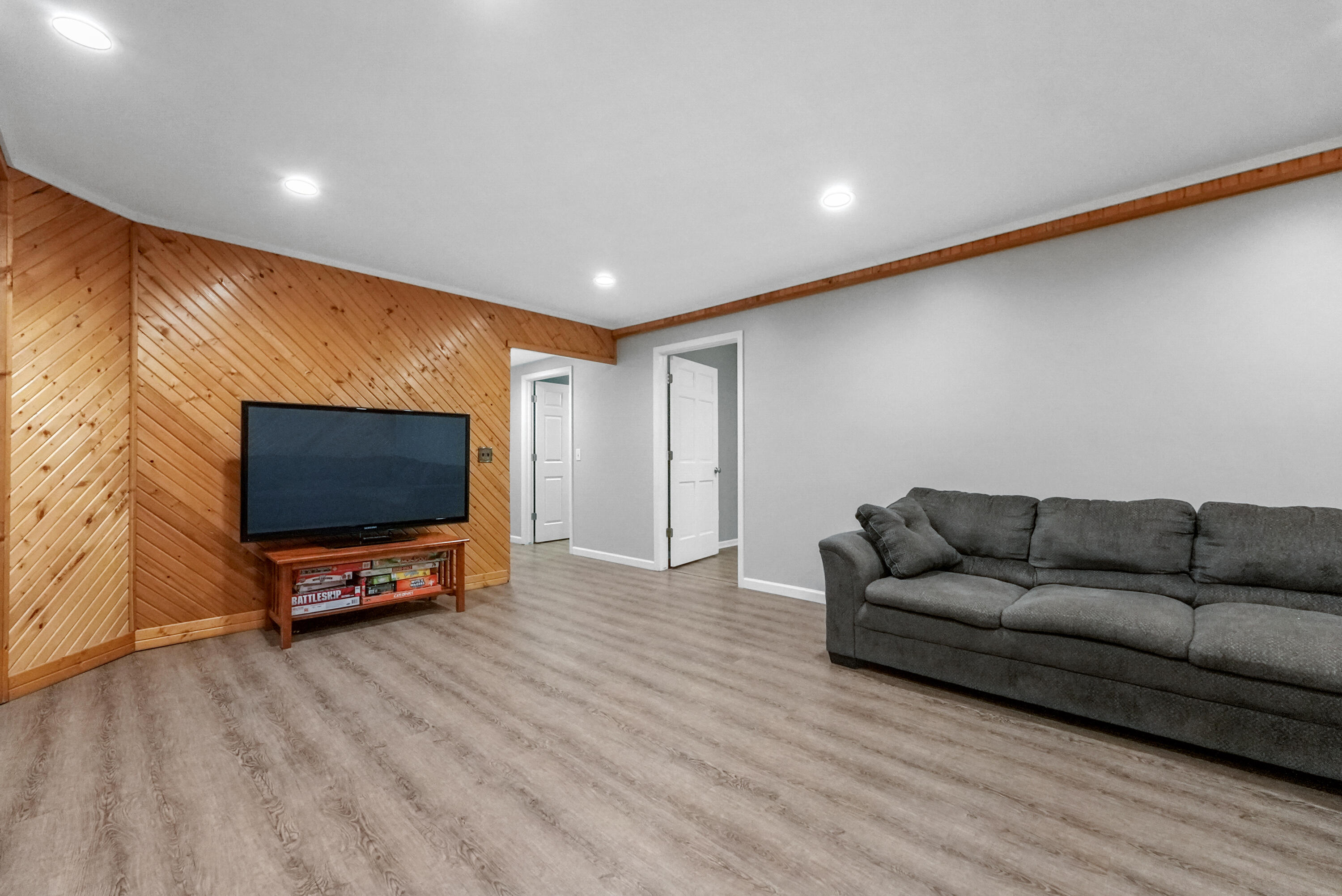 8550 South 35 Road Cadillac, MI 49601 - Photo 50 of 67 DSC03308