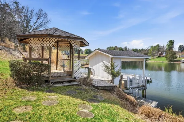 $419,000 | 4983 State Rd F-066, Dublin, VA 24084