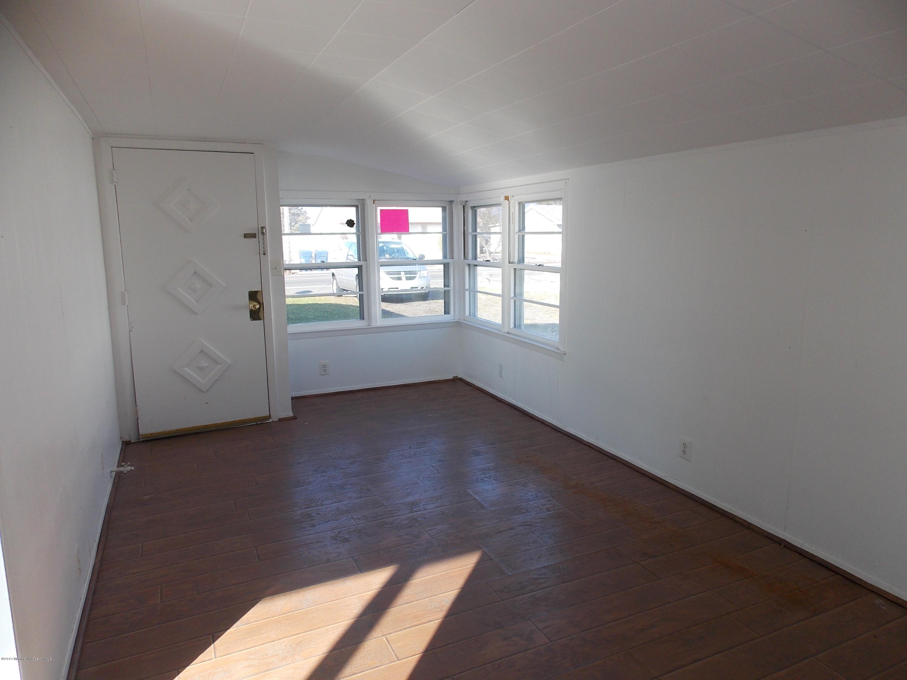 1047 Radio Road Little Egg Harbor, NJ 08087 - Photo 3 of 13 DSCN4373