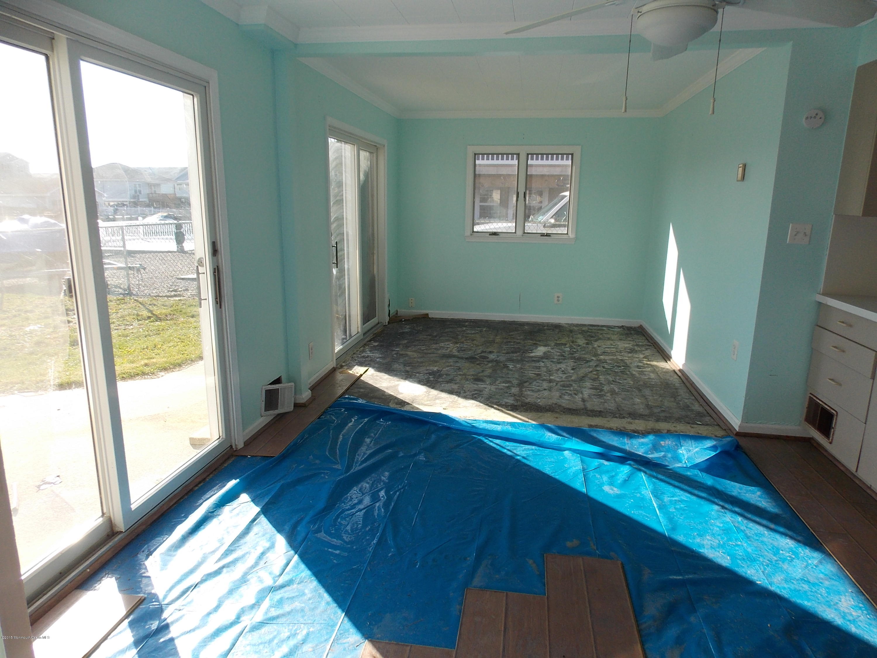 1047 Radio Road Little Egg Harbor, NJ 08087 - Photo 4 of 13 DSCN4374