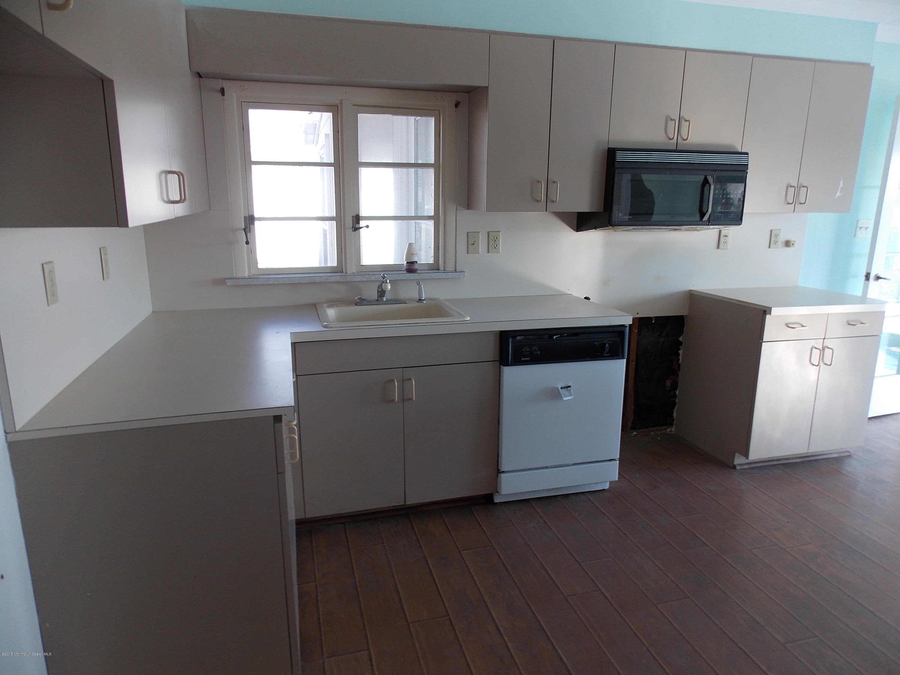 1047 Radio Road Little Egg Harbor, NJ 08087 - Photo 8 of 13 DSCN4378