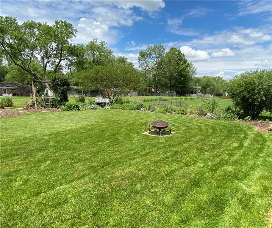 76 Park View Road Carmel, IN 46032 - Photo 31 of 40 Gallery Image 31