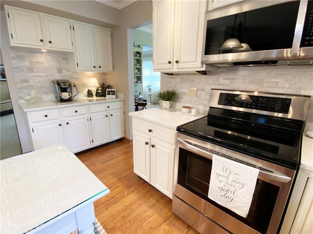 76 Park View Road Carmel, IN 46032 - Photo 5 of 40 Gallery Image 5