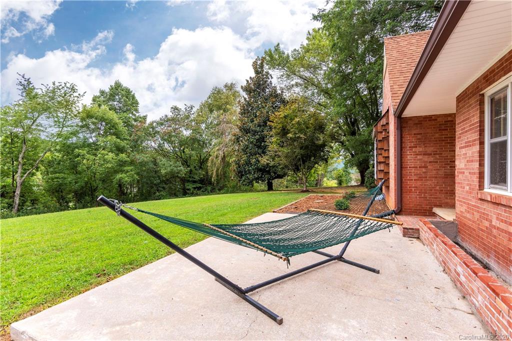 182 Carpenter Road Marion, NC 28752 - Photo 2 of 34 Gallery Image 2