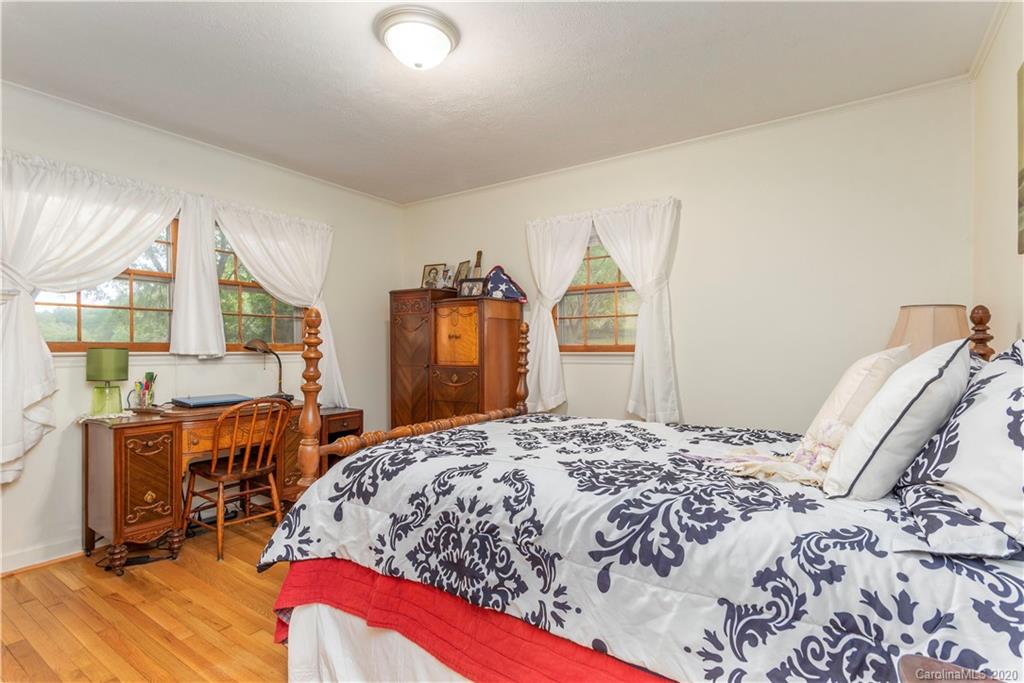 182 Carpenter Road Marion, NC 28752 - Photo 18 of 34 Gallery Image 18