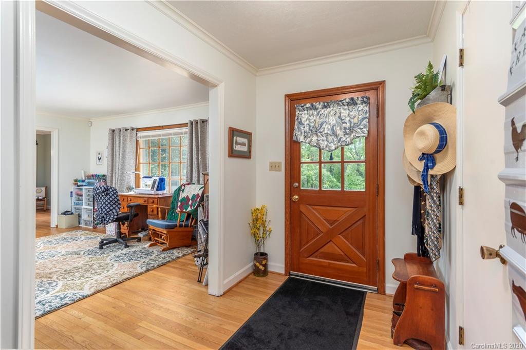 182 Carpenter Road Marion, NC 28752 - Photo 3 of 34 Gallery Image 3