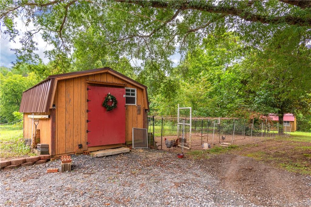 182 Carpenter Road Marion, NC 28752 - Photo 27 of 34 Gallery Image 27