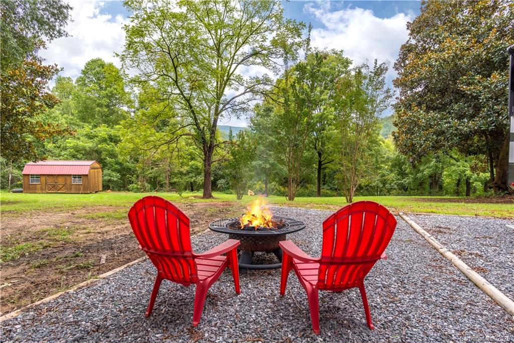 182 Carpenter Road Marion, NC 28752 - Photo 28 of 34 Gallery Image 28